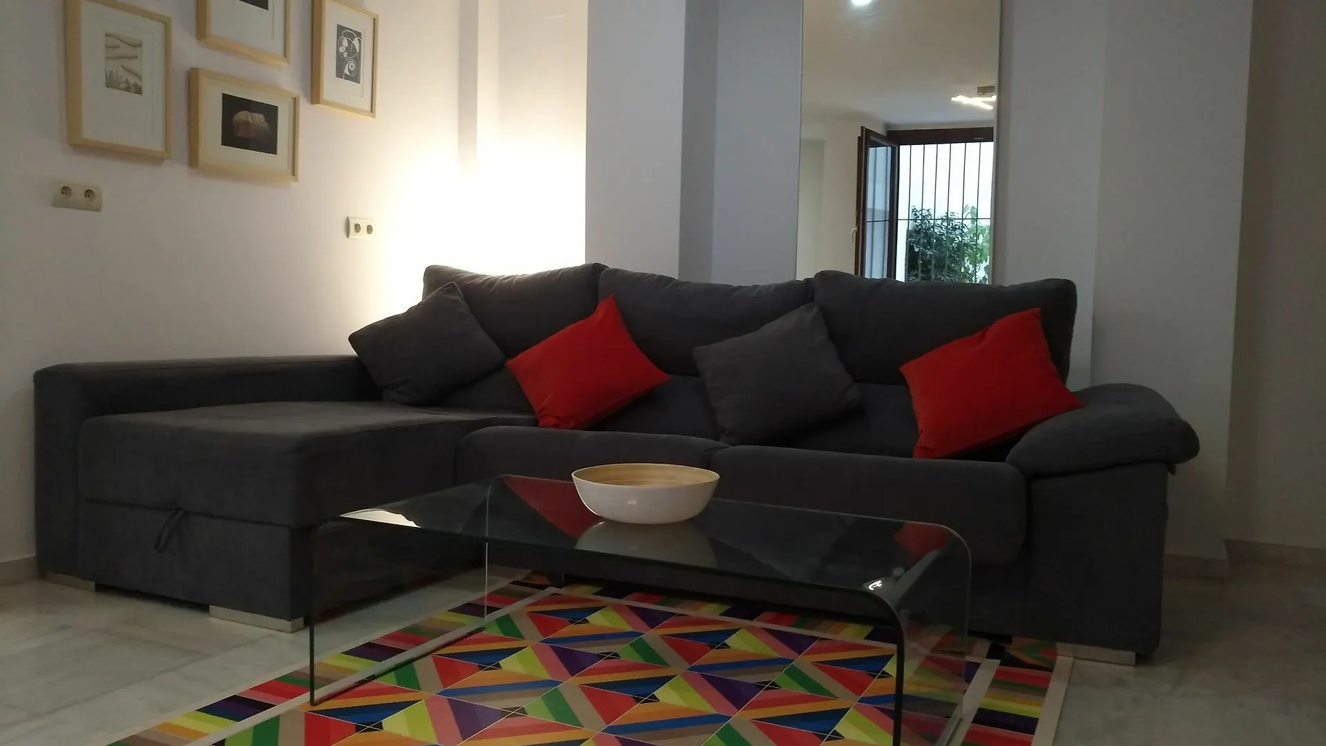 Apartamento Duplex De 2 Dormitorios San Vicente Sevilha Espanha