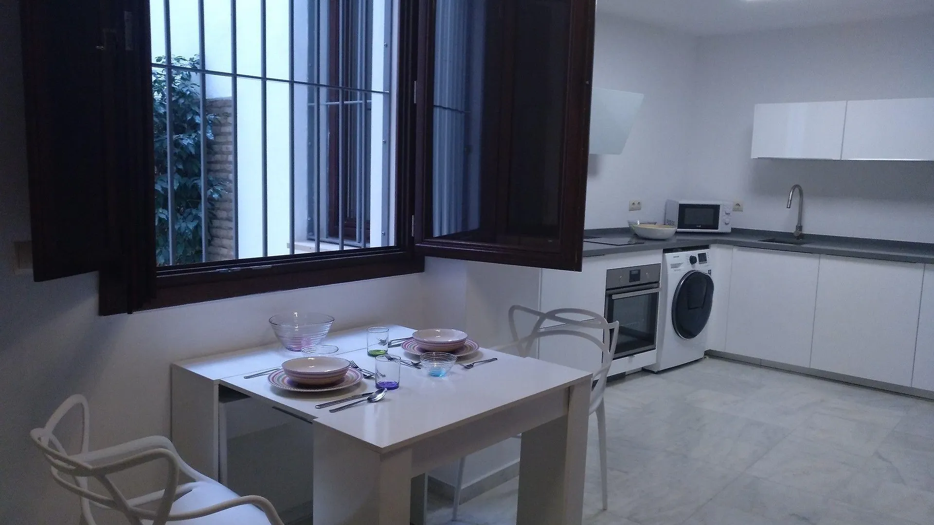 Duplex De 2 Dormitorios San Vicente Sevilha Apartamento
