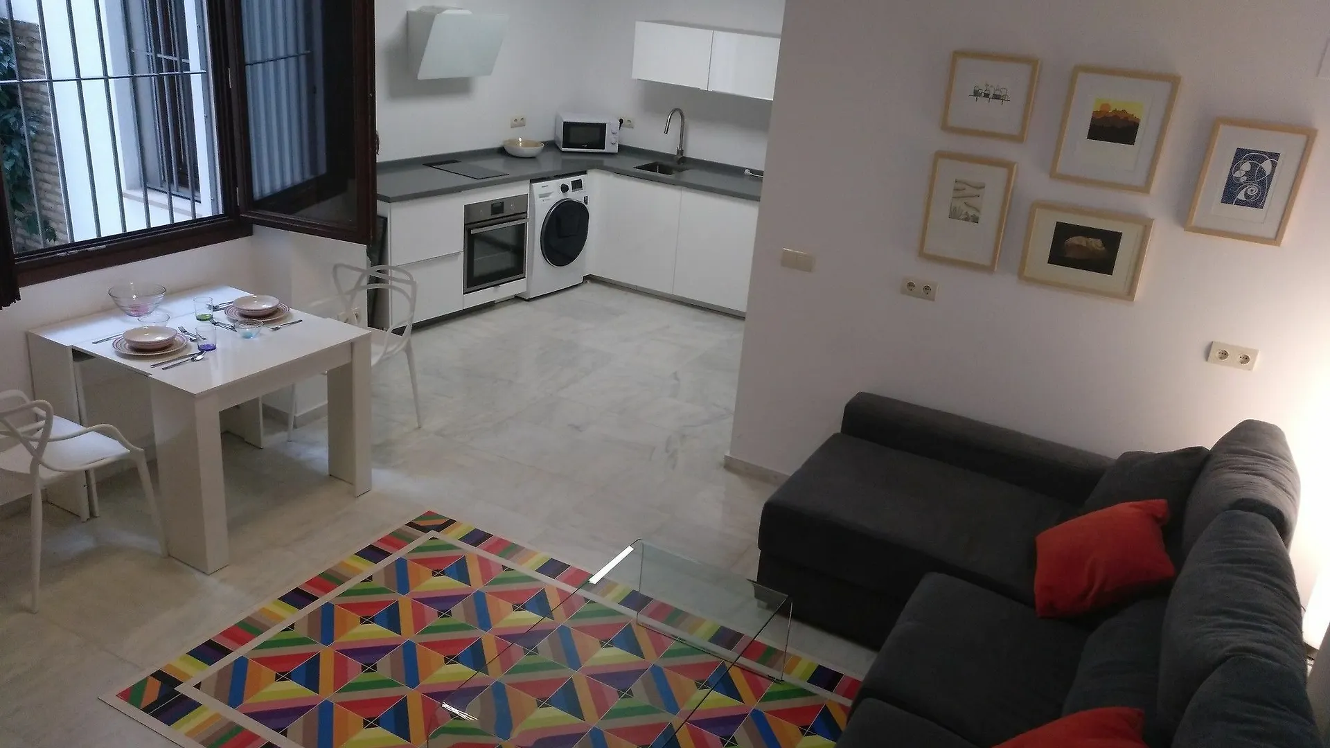 Duplex De 2 Dormitorios San Vicente Sevilla
